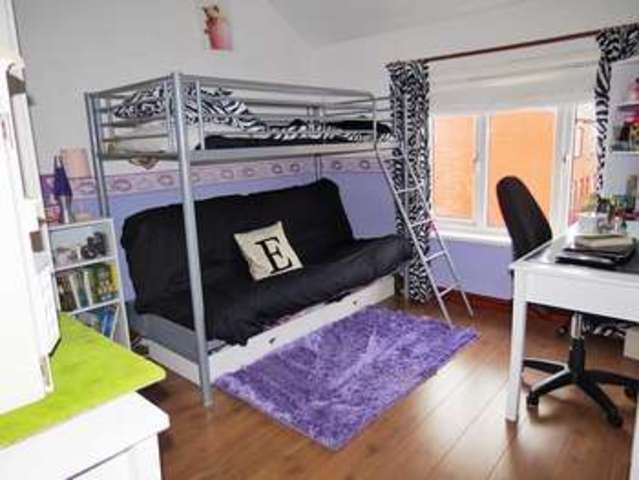  Image of 3 Bedroom Semi-Detached for sale at Leeds LS9 Leeds, LS9 9LD