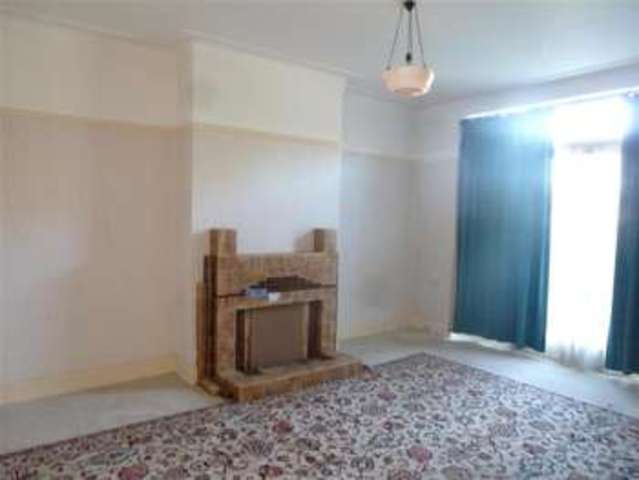  Image of 3 Bedroom Semi-Detached for sale at Upminster Essex Upminster, RM14 2HL