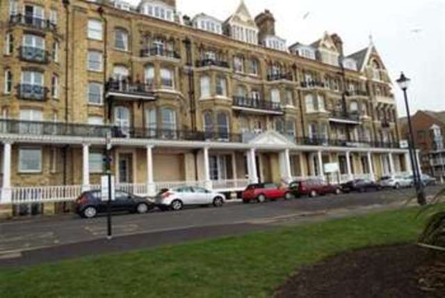  Image of 2 Bedroom Flat to rent at Ramsgate, CT11 8DF