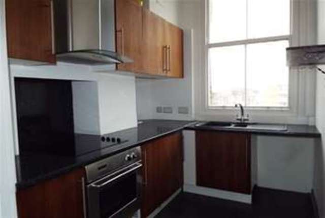  Image of 2 Bedroom Flat to rent at Ramsgate, CT11 8DF