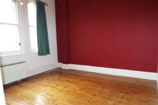  Image of 2 Bedroom Flat to rent at Ramsgate, CT11 8DF