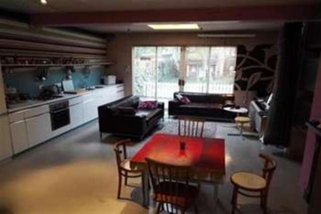  Image of 3 Bedroom Detached to rent at Grays, RM17 6AU