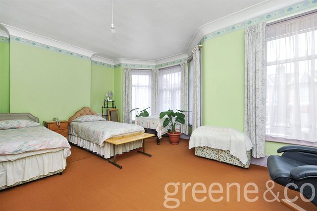  Image of 4 Bedroom End of Terrace for sale at Crouch End London Hornsey, N8 8QY