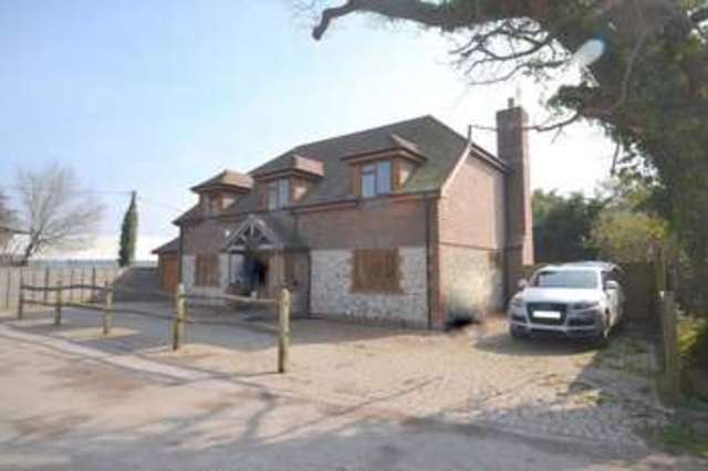  Image of 4 Bedroom Detached for sale at Jury Lane  Sidlesham, PO20 7PX