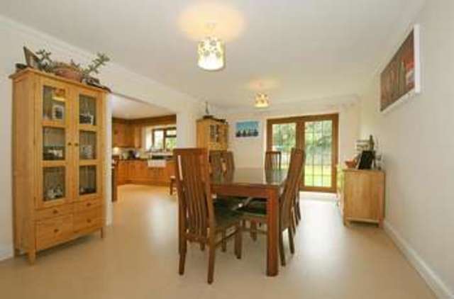  Image of 4 Bedroom Detached for sale at Jury Lane  Sidlesham, PO20 7PX