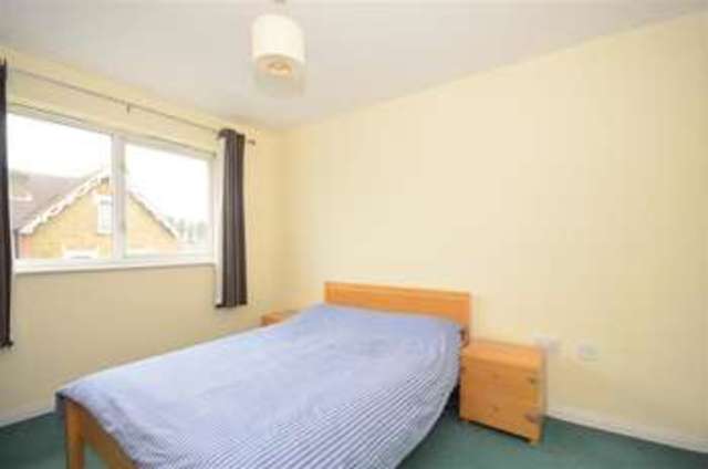  Image of 2 Bedroom Apartment for sale at Sutton Surrey Sutton, SM1 4FP
