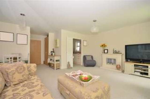  Image of 2 Bedroom Apartment for sale at Ashington West Sussex Ashington, RH20 3GH