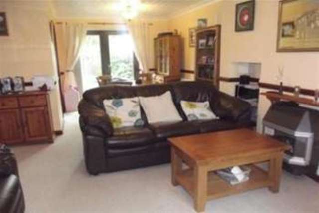  Image of 3 Bedroom Detached to rent at Wrexham, LL14 6TB