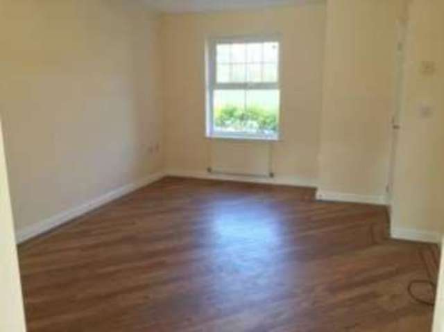  Image of 3 Bedroom Semi-Detached for sale at Lymm Cheshire Broomedge, WA13 0QX