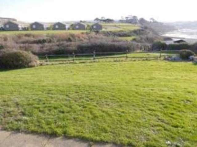  Image of 2 Bedroom Bungalow for sale at Monks Lane Freshwater Norton Green, PO40 9SZ