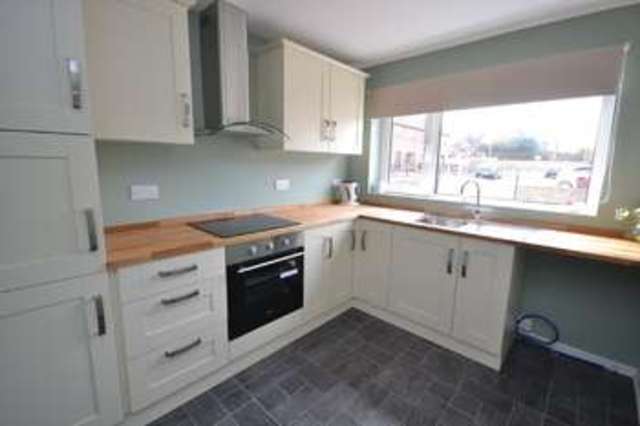  Image of 2 Bedroom Detached for sale at Stanley Wakefield West Yorkshire, WF3 4JT