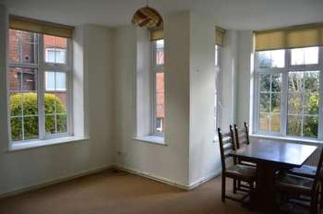  Image of 1 Bedroom Ground Flat to rent at Exmouth Devon Exmouth, EX8 1JP
