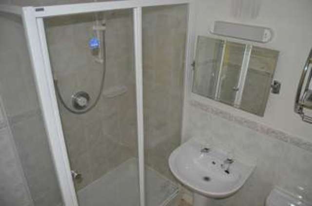  Image of 1 Bedroom Ground Flat to rent at Exmouth Devon Exmouth, EX8 1JP
