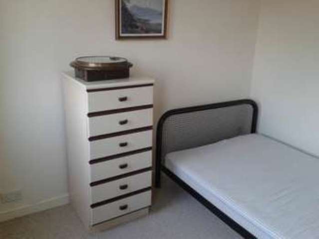  Image of 3 Bedroom Flat to rent at Warwick  Warwick, CV34 4DF