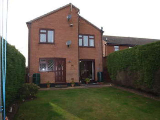  Image of 3 Bedroom Detached for sale at Oulton Broad Lowestoft Camps Heath, NR32 3NY