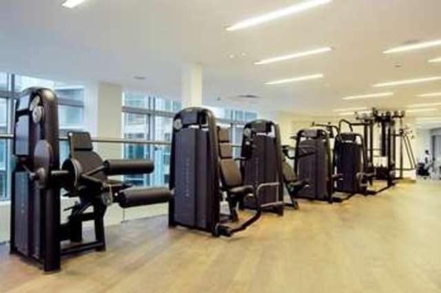  Image of Flat to rent at Canary Wharf, E14 9HA