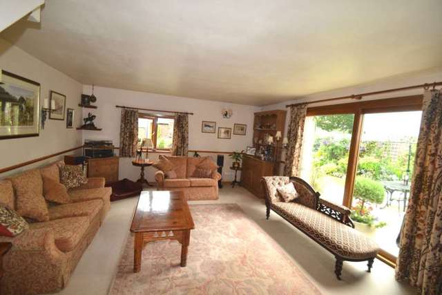  Image of 4 Bedroom Detached for sale at Pyrton Lane  Watlington, OX49 5LX