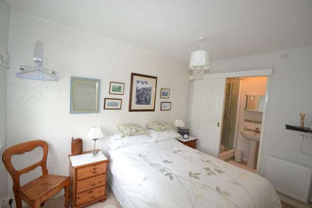  Image of 4 Bedroom Detached for sale at Pyrton Lane  Watlington, OX49 5LX