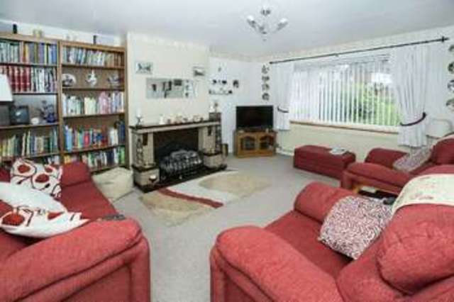  Image of 2 Bedroom Detached for sale at Riley Road  Reading, RG30 4UX