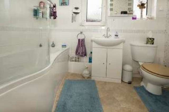  Image of 2 Bedroom Detached for sale at Riley Road  Reading, RG30 4UX