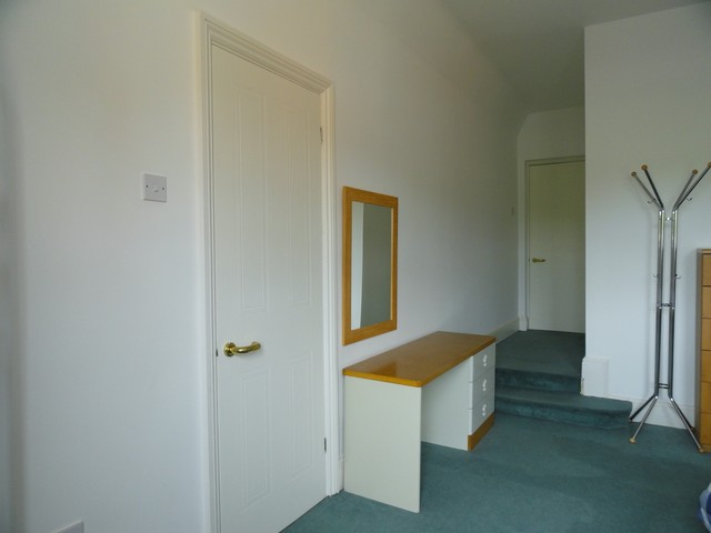  Image of 2 Bedroom Flat to rent at Woughton On The Green  Woughton on the Green, MK6 3DB