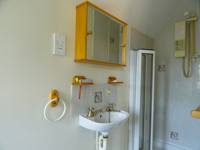  Image of 2 Bedroom Flat to rent at Woughton On The Green  Woughton on the Green, MK6 3DB