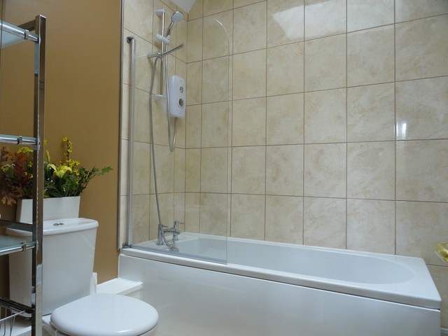  Image of 2 Bedroom Flat to rent at Woughton On The Green  Woughton on the Green, MK6 3DB
