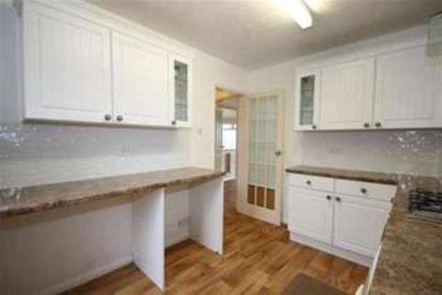 Image of 3 Bedroom Detached to rent at Newhaven, BN9 0QT