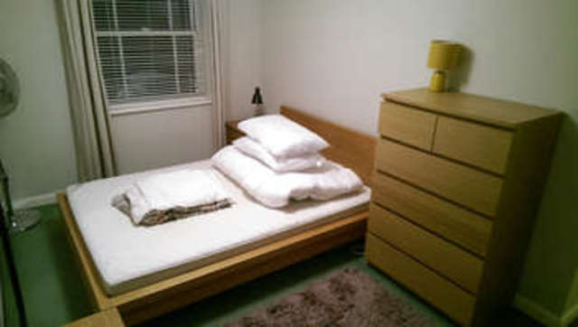  Image of 2 Bedroom Ground Flat to rent at Dorking Surrey Dorking, RH4 2EX