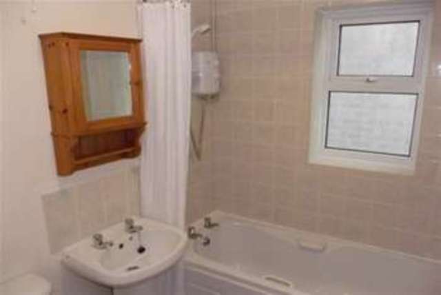  Image of 1 Bedroom Flat to rent at Ryde, PO33 2SP