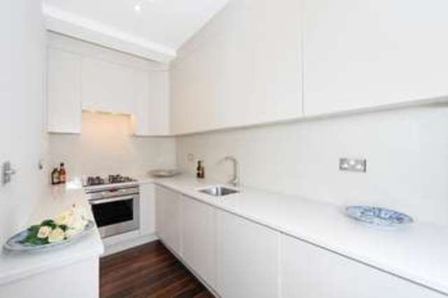  Image of 1 Bedroom Flat to rent at Talbot Road  London, W2 5LH