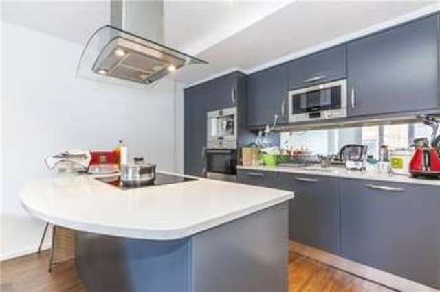  Image of 2 Bedroom Flat for sale at 18 Western Gateway London North Woolwich, E16 1BL