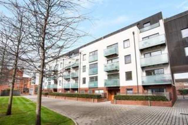  Image of 1 Bedroom Flat for sale at London  Holloway Road, N7 7EH