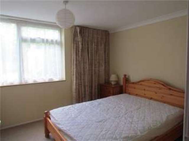  Image of 2 Bedroom Flat to rent at CAMBRIDGE  Chesterton, CB4 1PY