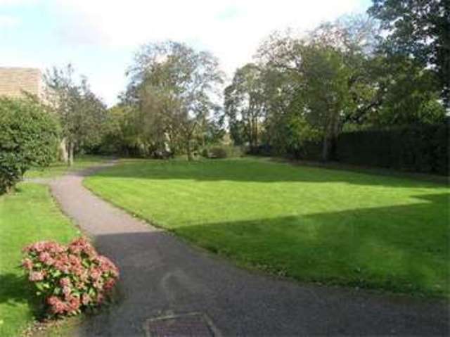  Image of 2 Bedroom Flat to rent at CAMBRIDGE  Chesterton, CB4 1PY