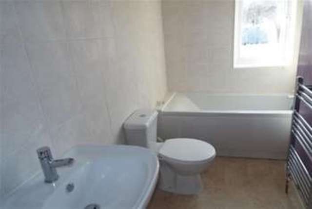  Image of 2 Bedroom Maisonette to rent at Brentwood, CM13 1DL