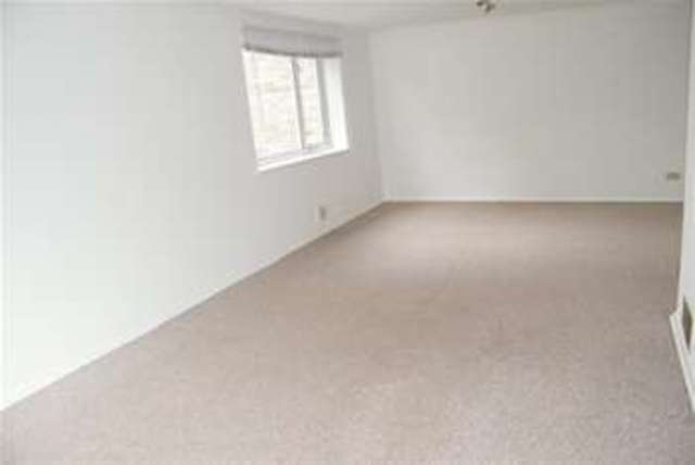  Image of 1 Bedroom Flat to rent at Reigate, RH2 0RZ