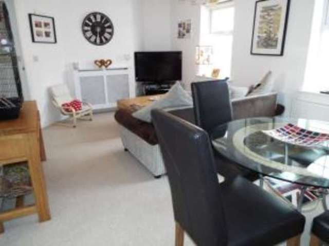  Image of 2 Bedroom Maisonette for sale at Corby Northamptonshire Little Oakley, NN18 8DD