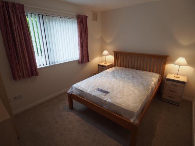  Image of 3 Bedroom Cottage to rent at Dyce Aberdeen Aberdeen, AB21 0HT
