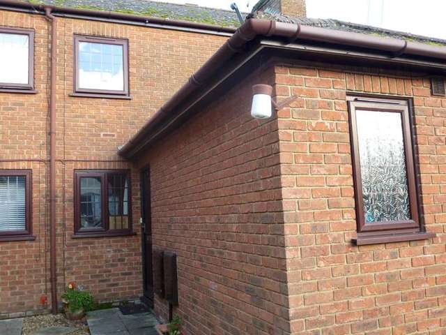  Image of 2 Bedroom Cottage to rent at Quomp  Ringwood, BH24 1NS