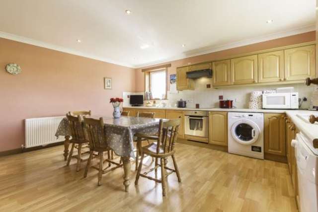  Image of 4 Bedroom Bungalow for sale at Errol  Perthshire, PH2 7SP