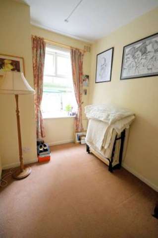  Image of 2 Bedroom Apartment for sale at 15 Fulford Road  Scarborough, YO11 2SL