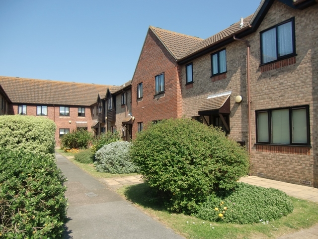 Easthaven clacton on sea 1 bedroom apartment to rent co15