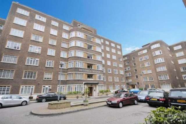  Image of 3 Bedroom Apartment to rent at Swiss Cottage NW3 London, NW3 5ED
