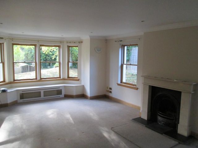  Image of 5 Bedroom Detached to rent at Muir of Ord Highland Highland, IV6 7TL