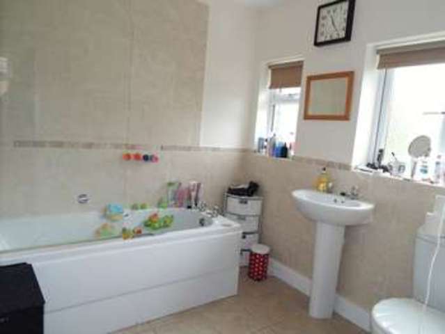  Image of 3 Bedroom Detached to rent at Hallington Louth, LN11 9QX