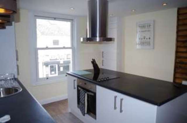  Image of 3 Bedroom Flat to rent at Abingdon Street  Burnham-On-Sea, TA8 1PH