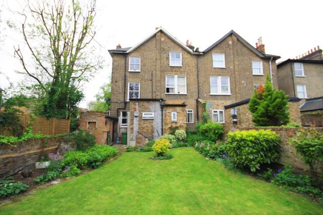  Image of 6 Bedroom Detached for sale at London, SE4 1QQ