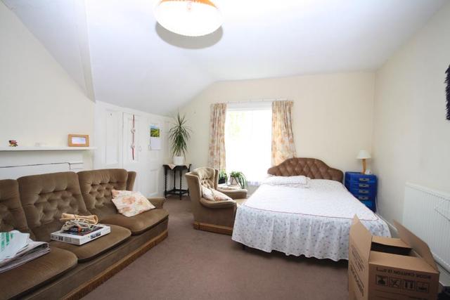  Image of 6 Bedroom Detached for sale at London, SE4 1QQ