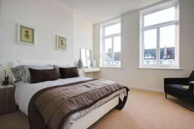  Image of 2 Bedroom Flat for sale at Nightingale Lane  Crouch End, N8 7QU